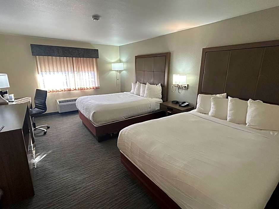 Best Western Plus Paper Valley Hotel