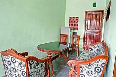 OYO 90729 Sekar Guest House Jember