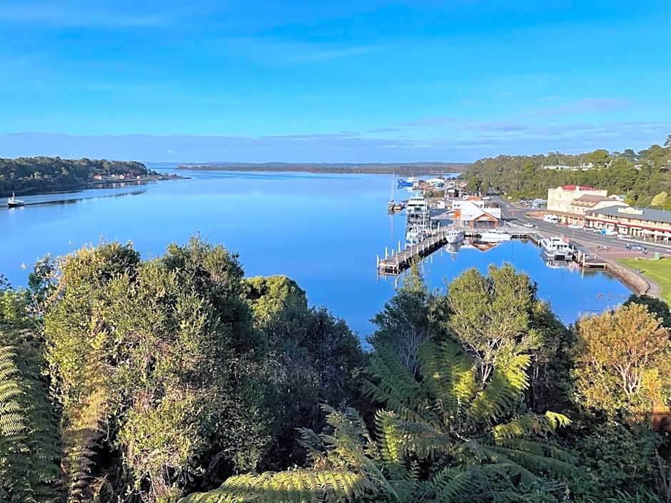 Castaway Holiday Apartments