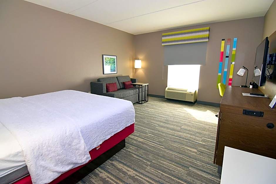 Hampton Inn By Hilton Leesburg