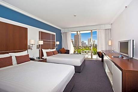 Twin Room with City View