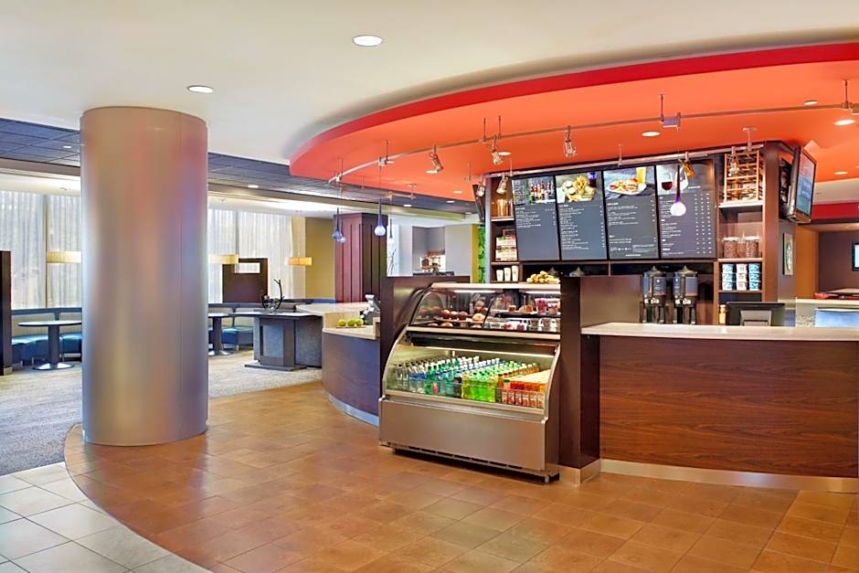 Courtyard by Marriott Arlington Crystal City/Reagan National Airport