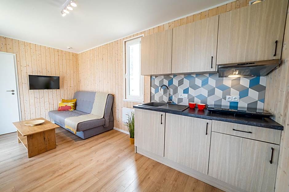 Velo Camp nad jeziorem Dadaj