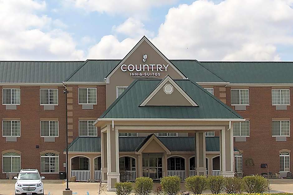 Country Inn & Suites by Radisson, Valparaiso, IN