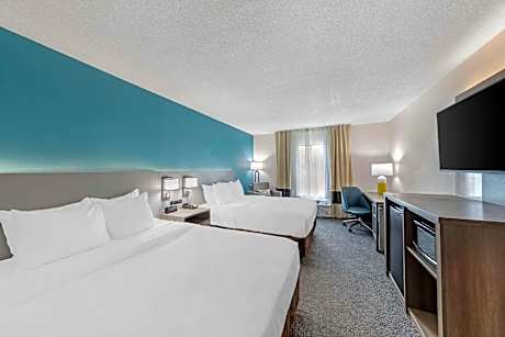 Queen Room with Two Queen Beds - Non-Smoking