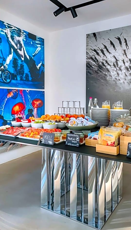 Marina Gardens Boutique & Suites