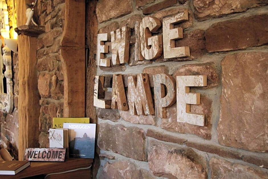 Zur Ewigen Lampe Romantisches Landhotel & Restaurant