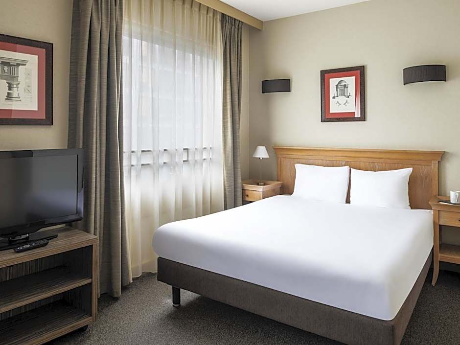 Adagio La Defense Esplanade Aparthotel