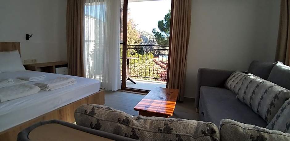 Lindos Pension