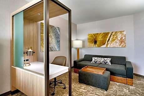 King Suite with Trundle Bed - Hearing Accessible