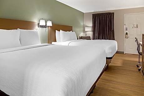 Queen Room with Two Queen Beds - Non-Smoking