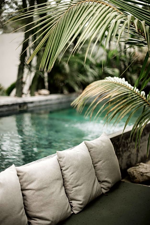 16Tulum
