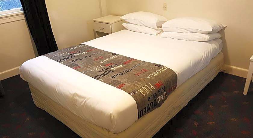 Whakatane Hotel
