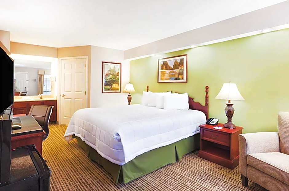 Baymont by Wyndham Tullahoma