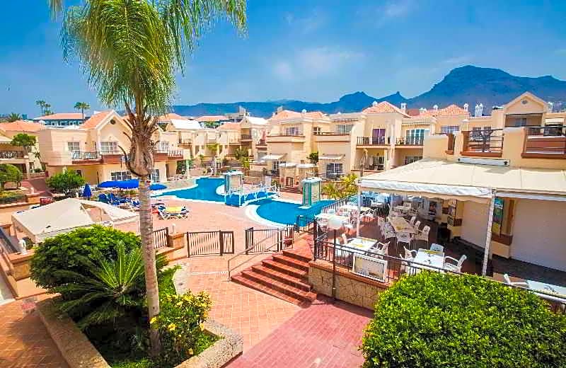 Yucca Park ApartHotel