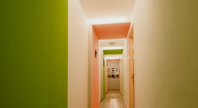 Hotel CIQ,  Wong Ah Fook