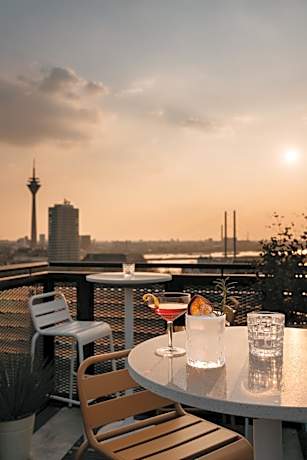 Ruby Luna Hotel Dusseldorf