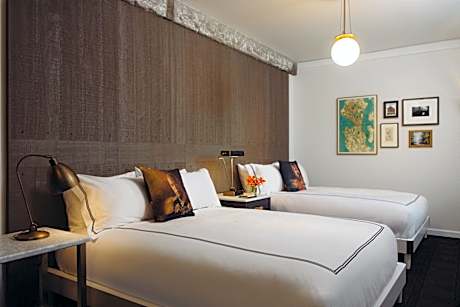 Room Deluxe Two Queen Beds