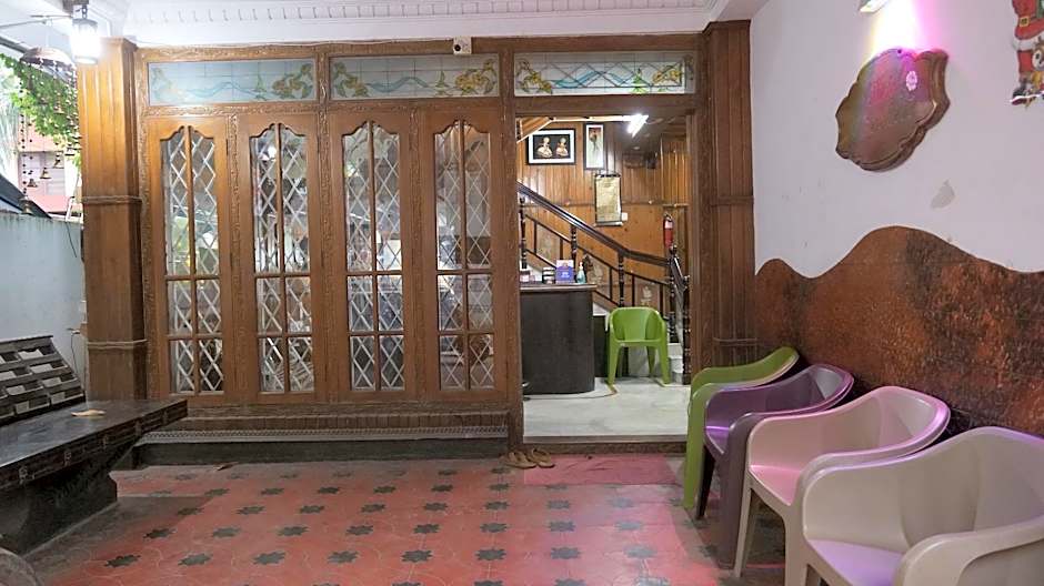 Hotel White Rose