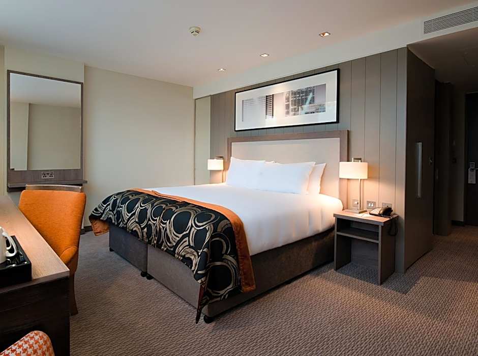Clayton Hotel Chiswick