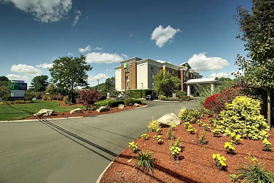 Holiday Inn Express Hotel & Suites Middleboro Raynham By IHG