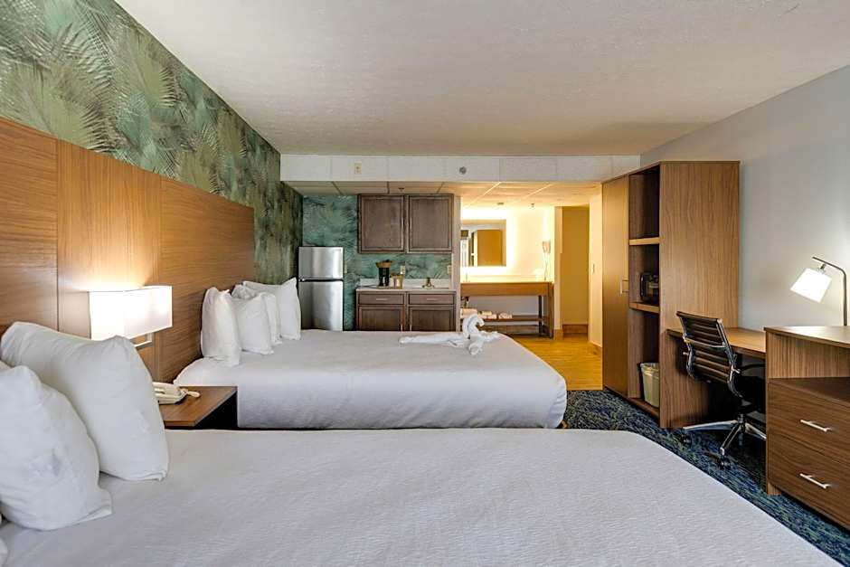 Photo 1 of 14 of Deluxe 2 Queen Beds