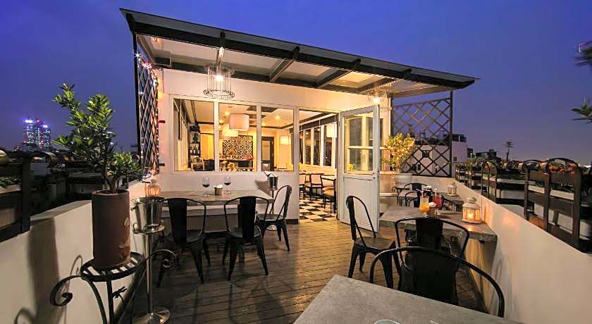 Serenity Diamond Hotel