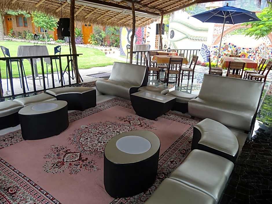 Paradise Hotel Boutique & Lounge