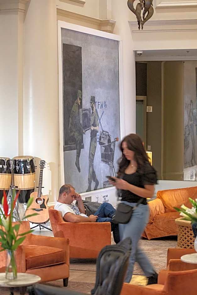 International House Hotel