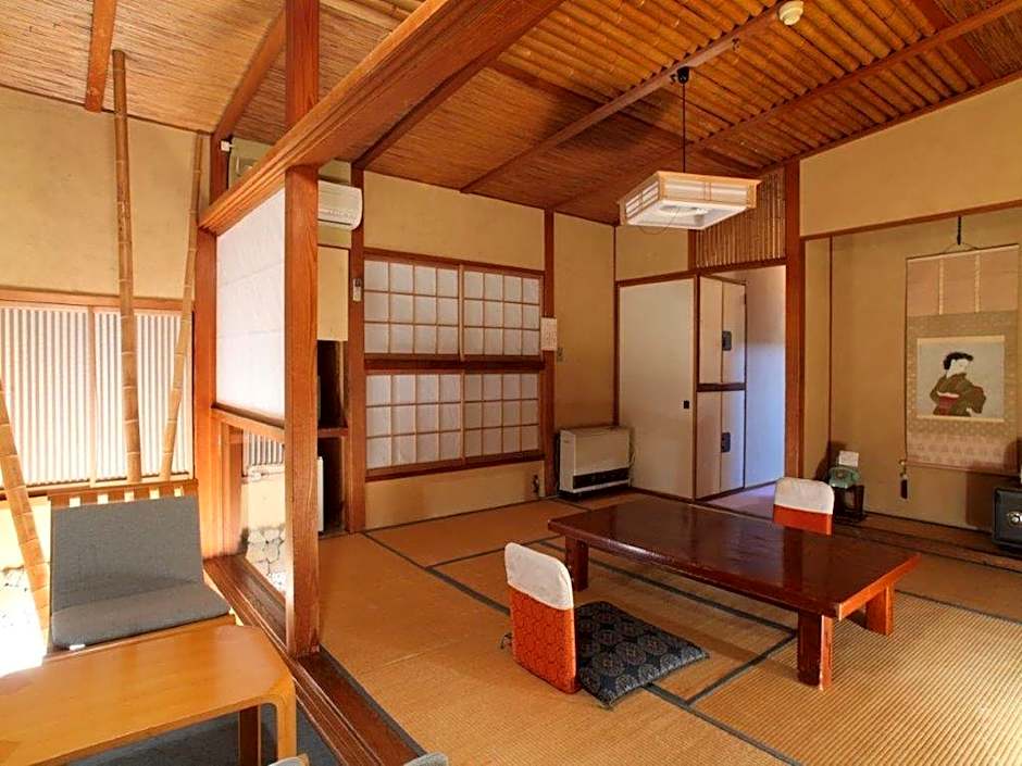 Hatsunoyu                                                                                 