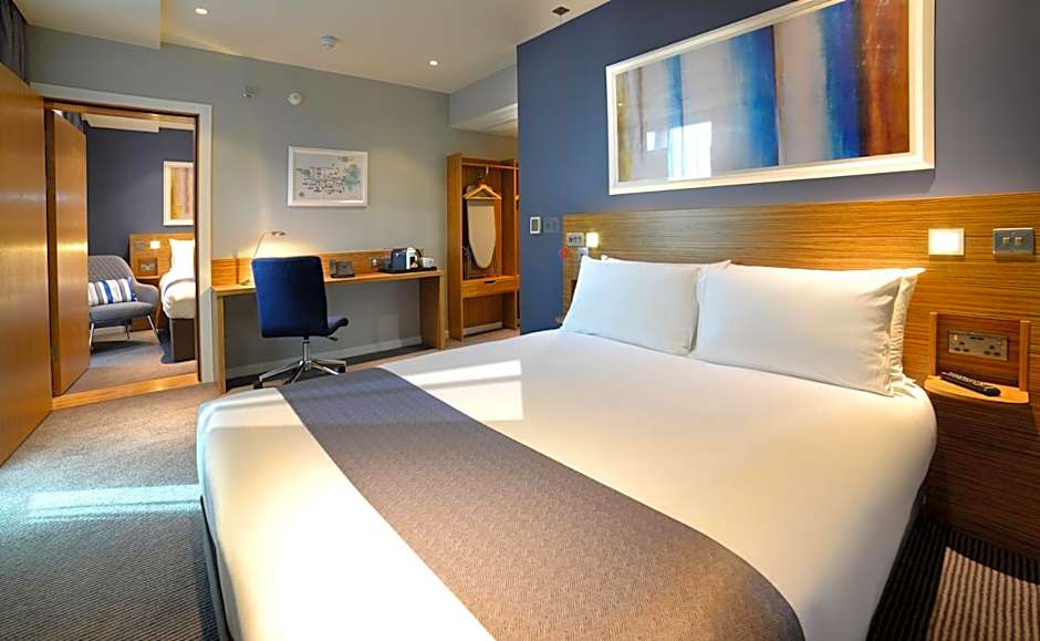 Travelodge PLUS Dublin City Centre