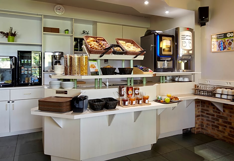 B&B HOTEL Saclay