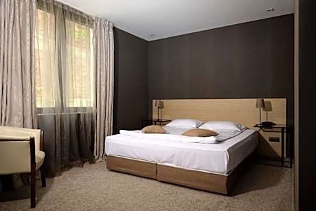 Double Room without Balcony