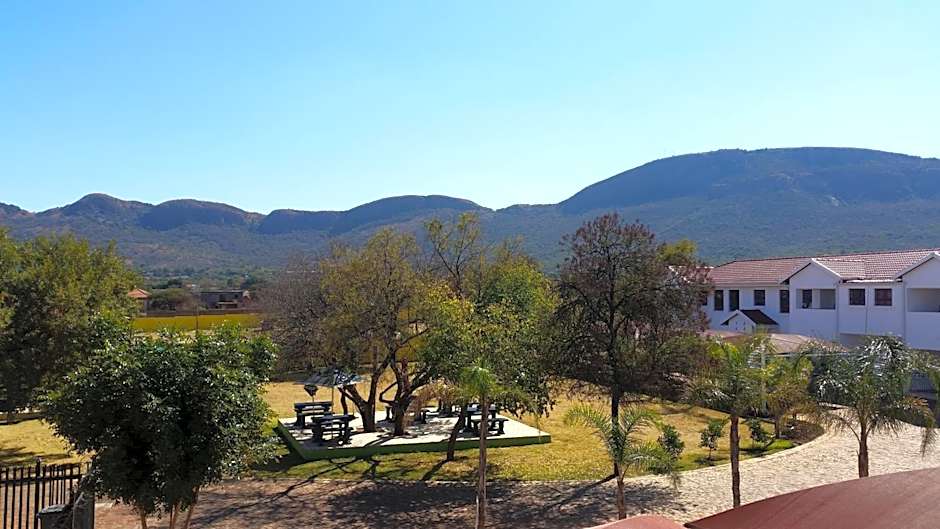 Casa Bianca Guest Lodge