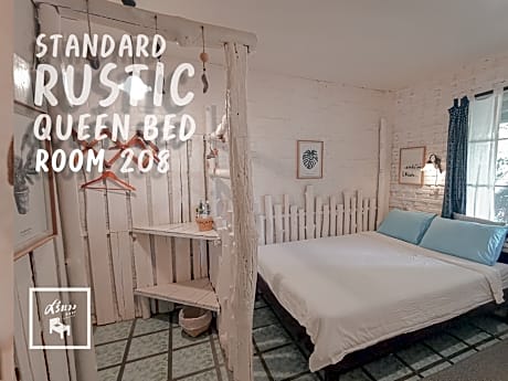 Standard with 1 Queen Bed