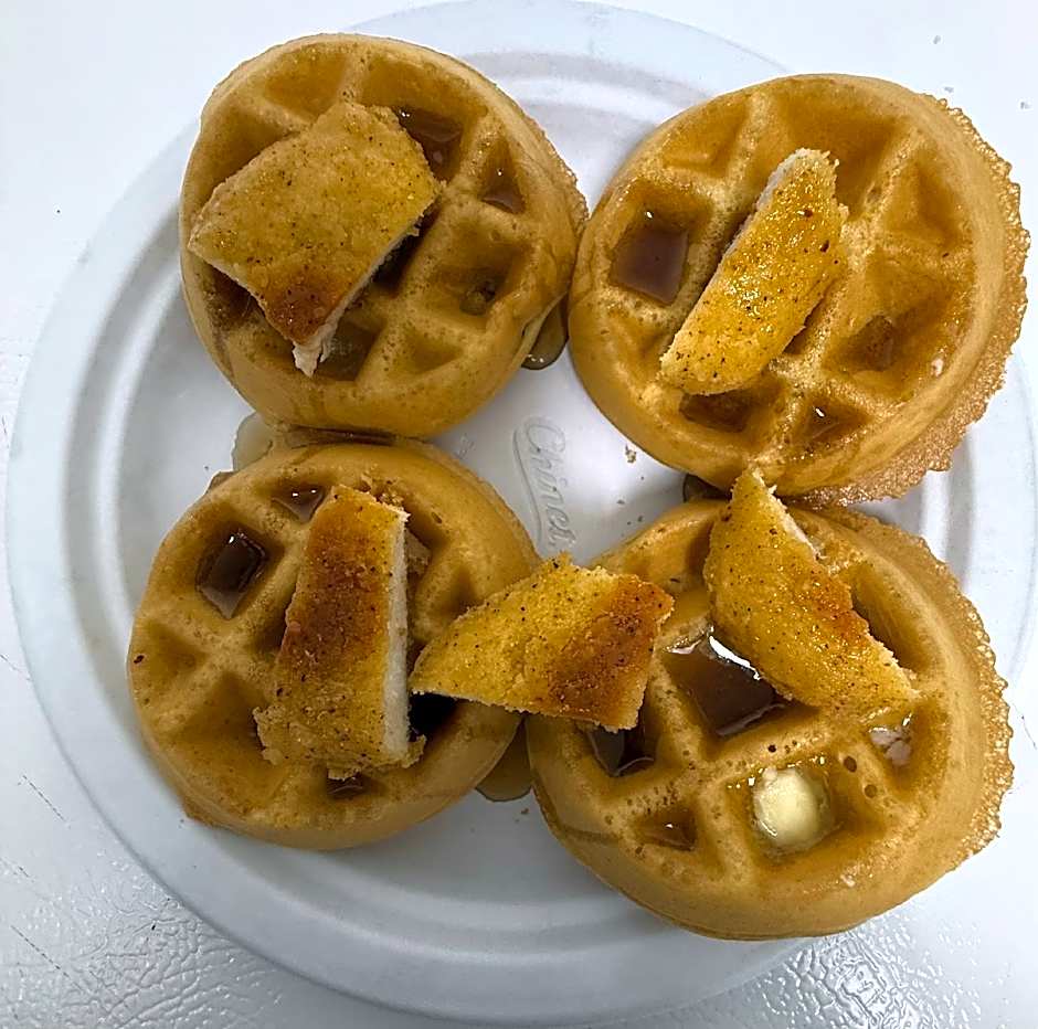 Giles Hotel Inn and Suites