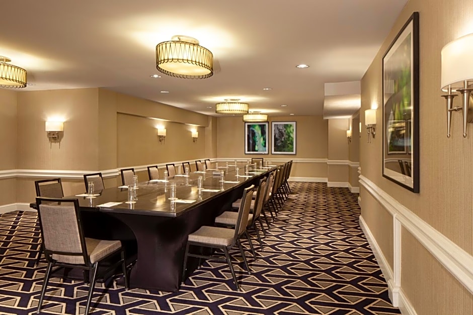 Melrose Georgetown Hotel