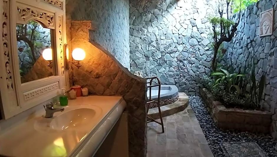 Rambutan Hotel