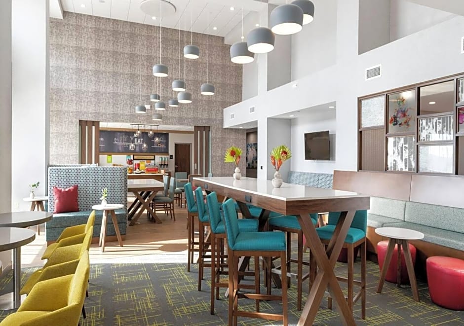 Hampton Inn & Suites Alachua I-75, FL