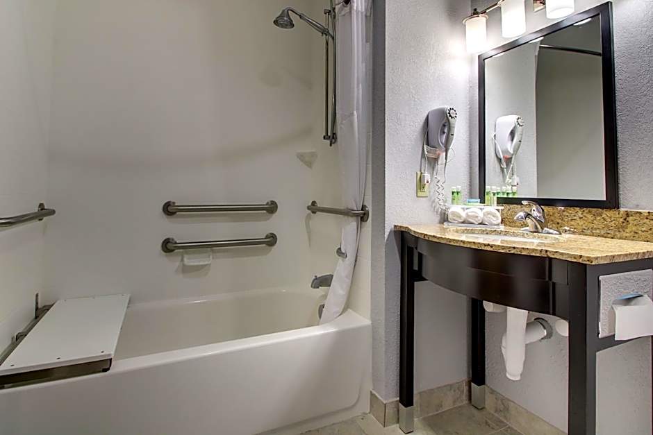 Holiday Inn Express Natchez South West By IHG