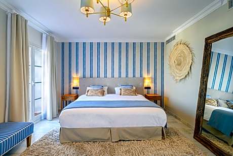 Double or Twin Room with Private Terrace and Sea View