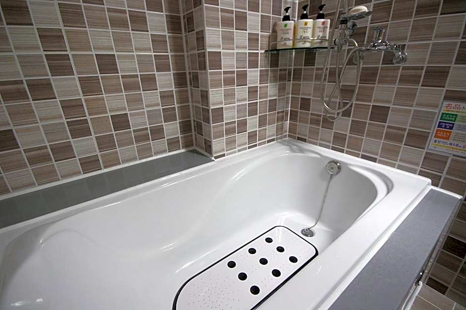 Gimhae Jangyu Check hotel