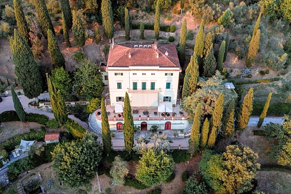 Villa Alta - Residenza d'epoca con piscina