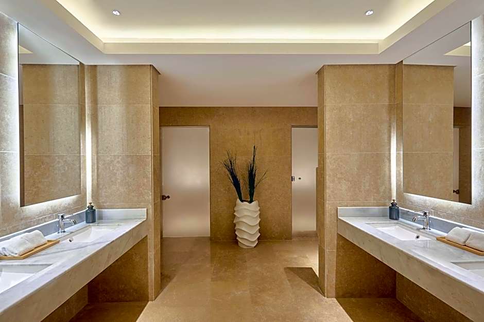 Hyatt Regency Cairo West