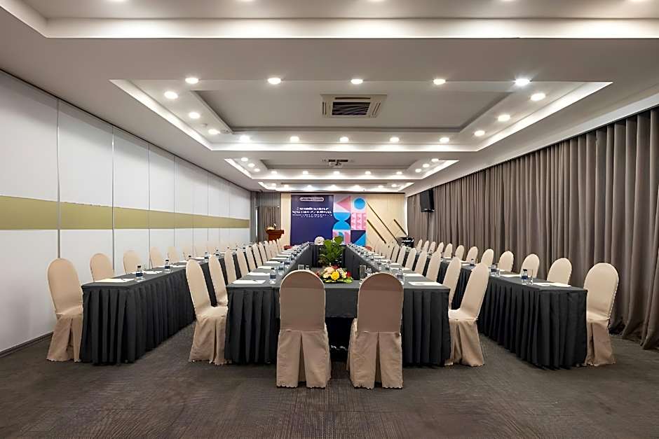 Viet Lotus Saigon Hotel