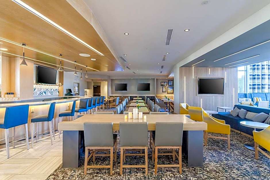 Cambria Hotel Pittsburgh - Downtown