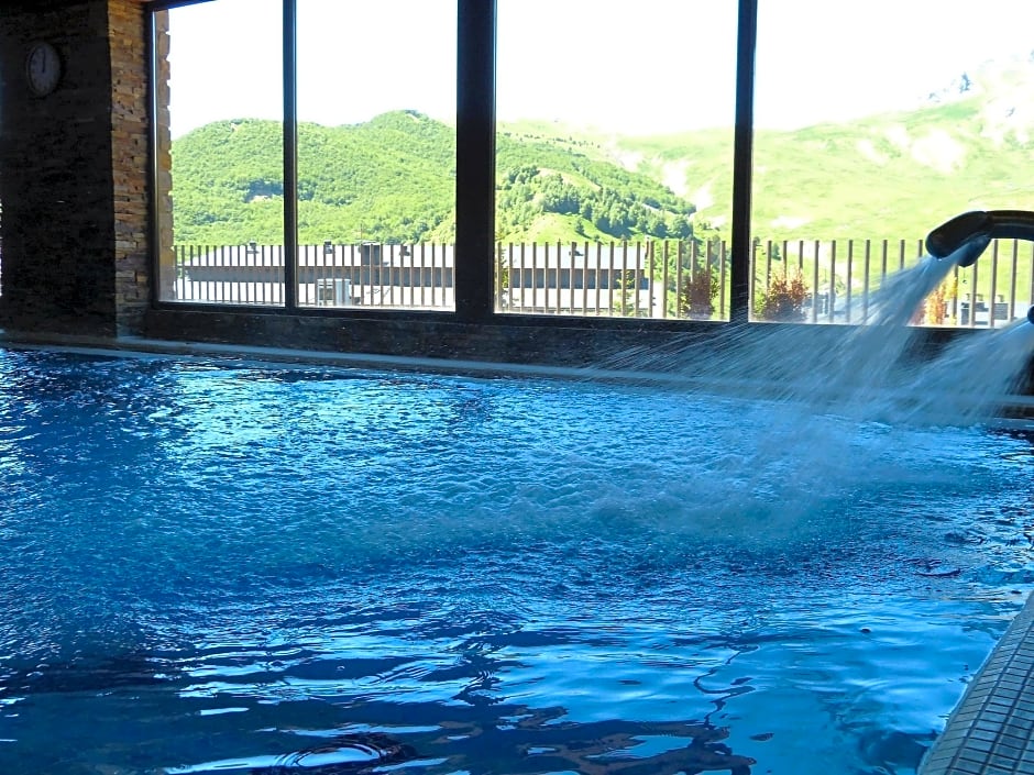 Fun Aragon Hills Hotel & Spa