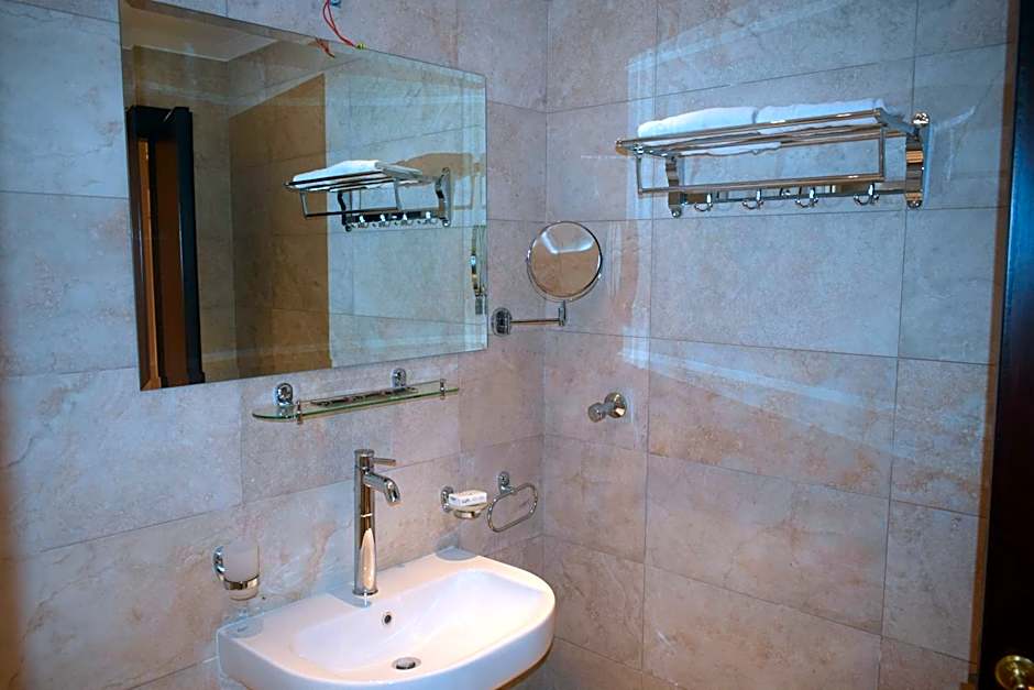 Omar El Khayam Al Minya Hotel - Luxury Accommodation