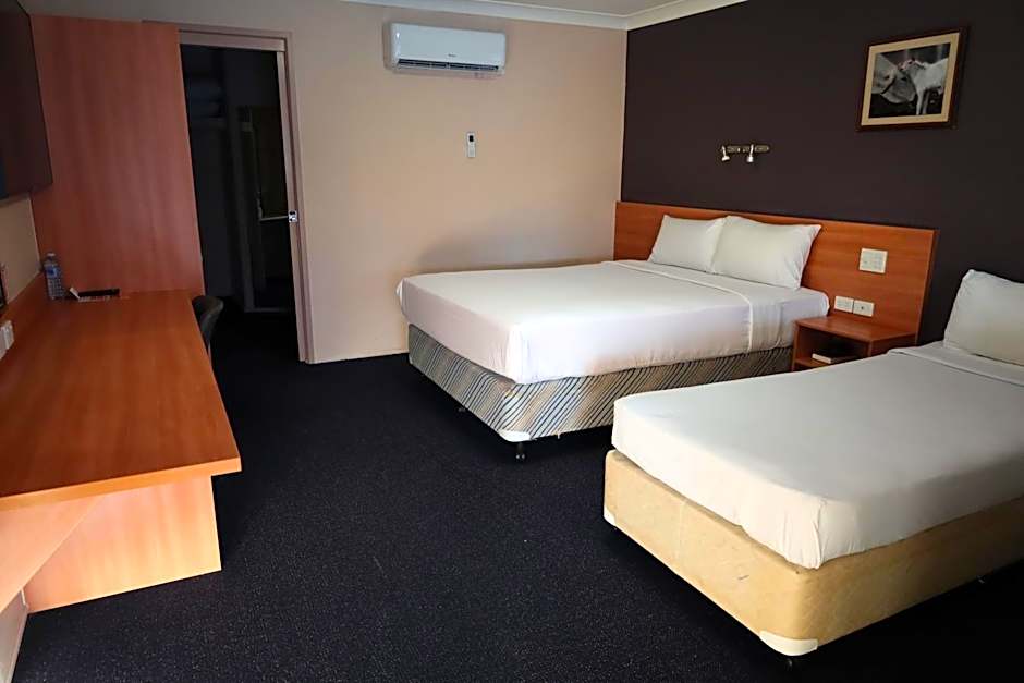 SunPalms Motel