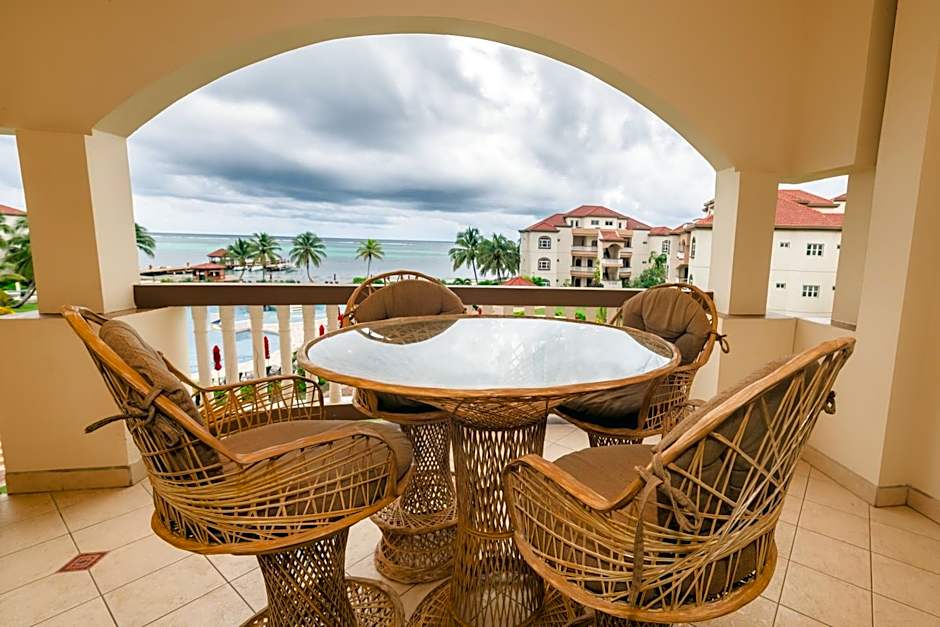 Grand Caribe Belize